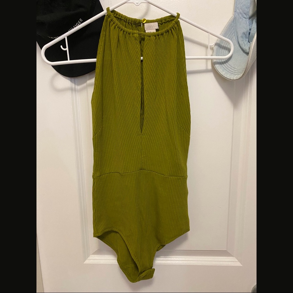 (NEW!!) H&M Conscious Halter Bodysuit Top Size 2